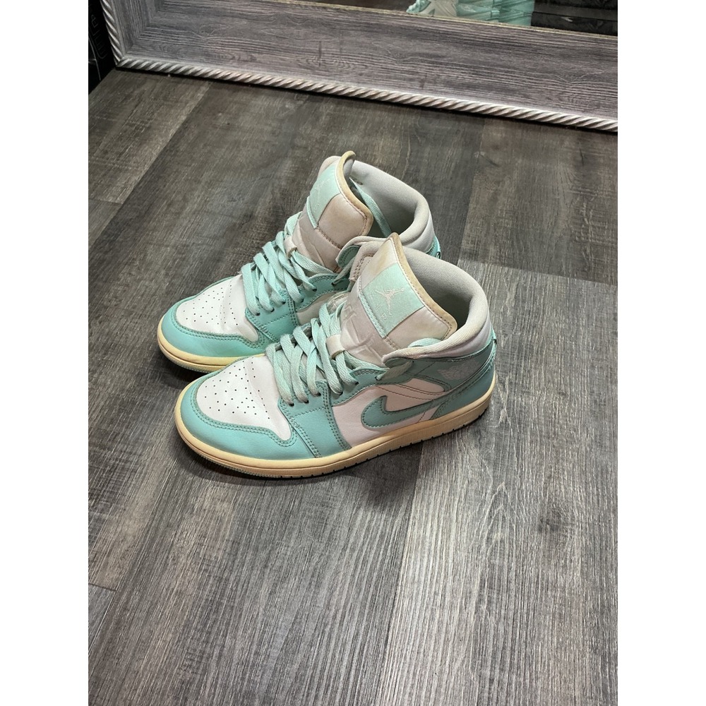 Jordan 1 Mid SE Seafoam White Sail Womens Size 5.5 BQ6472-132